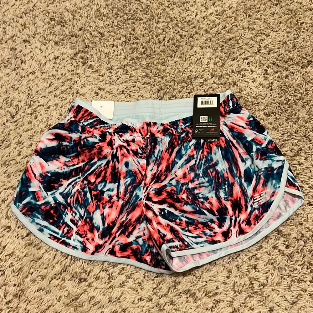 NWT size S New Balance 2.5” inseam athletic shirt